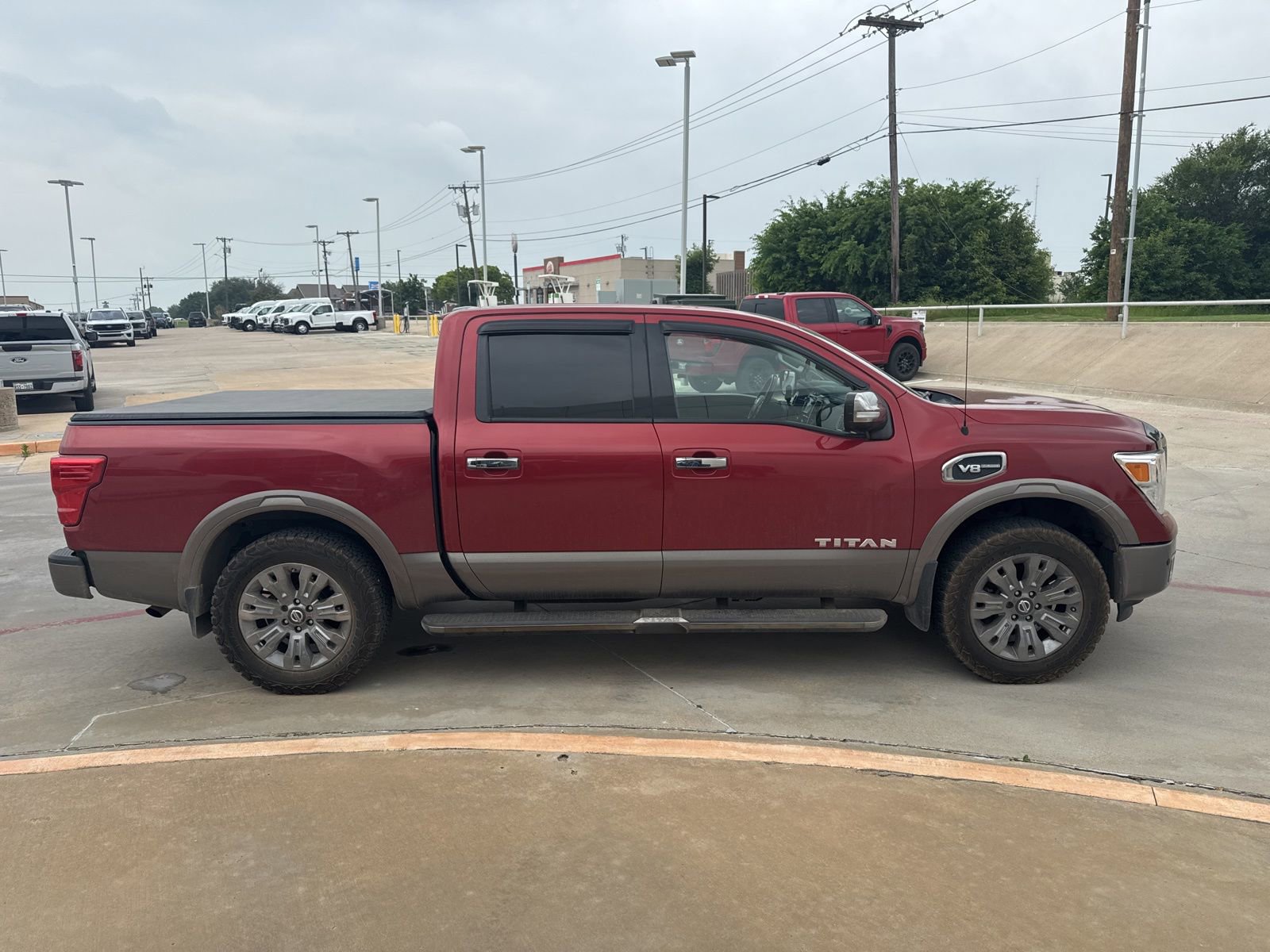 Used 2017 Nissan Titan Platinum Reserve RWD image 4