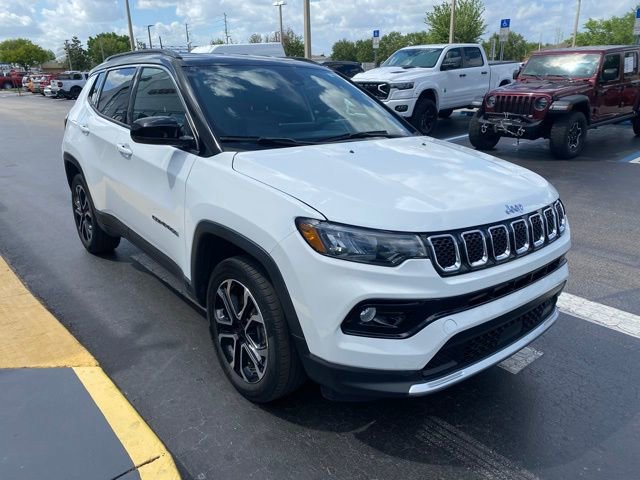 Used 2023 Jeep Compass Limited image 2