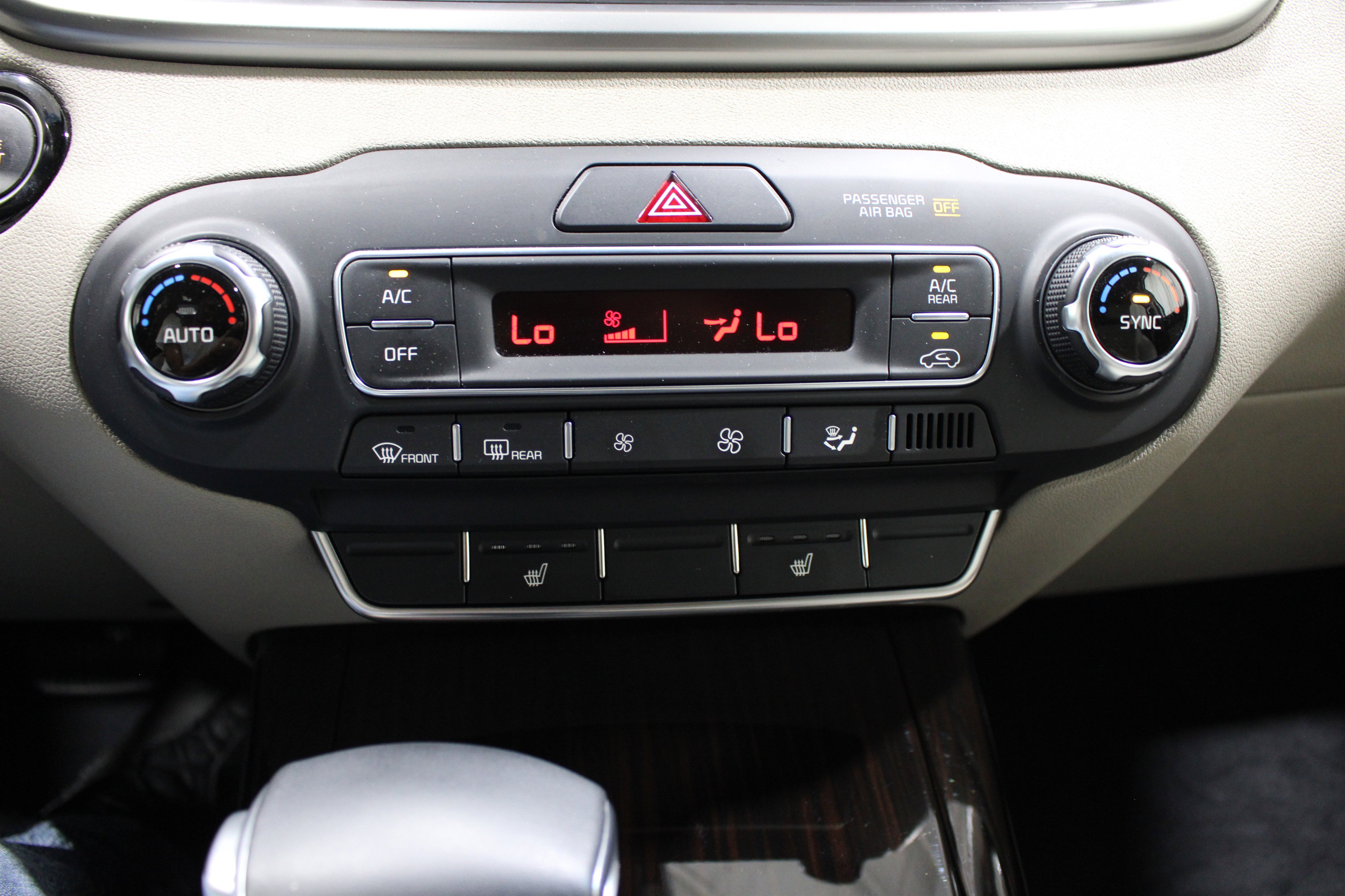 Used 2019 Kia Sorento EX image 15