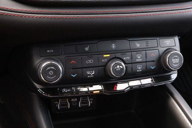 Used 2025 Dodge Durango GT image 20