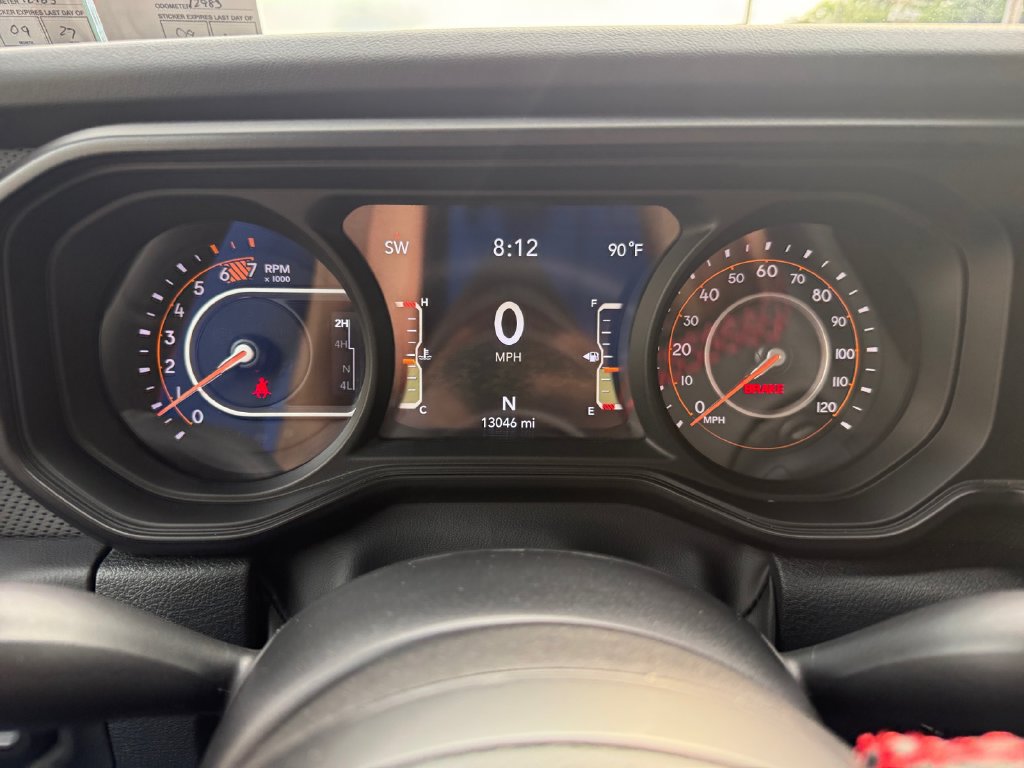Used 2024 Jeep Wrangler Unlimited Rubicon w/ Convenience Group AWD/4WD image 16