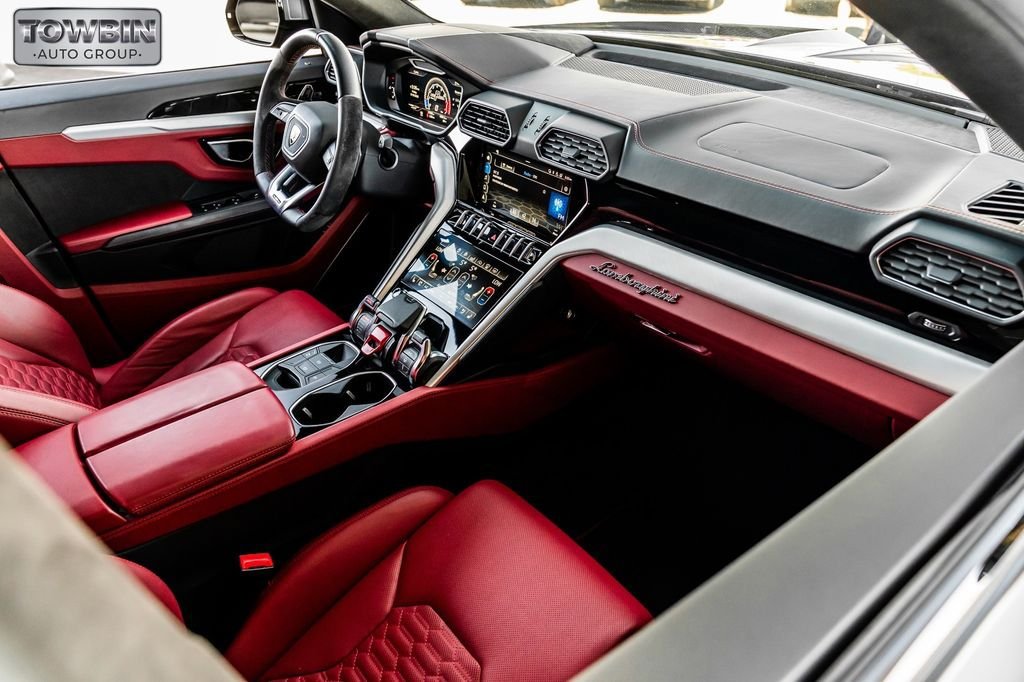 Used 2020 Lamborghini Urus AWD/4WD image 23
