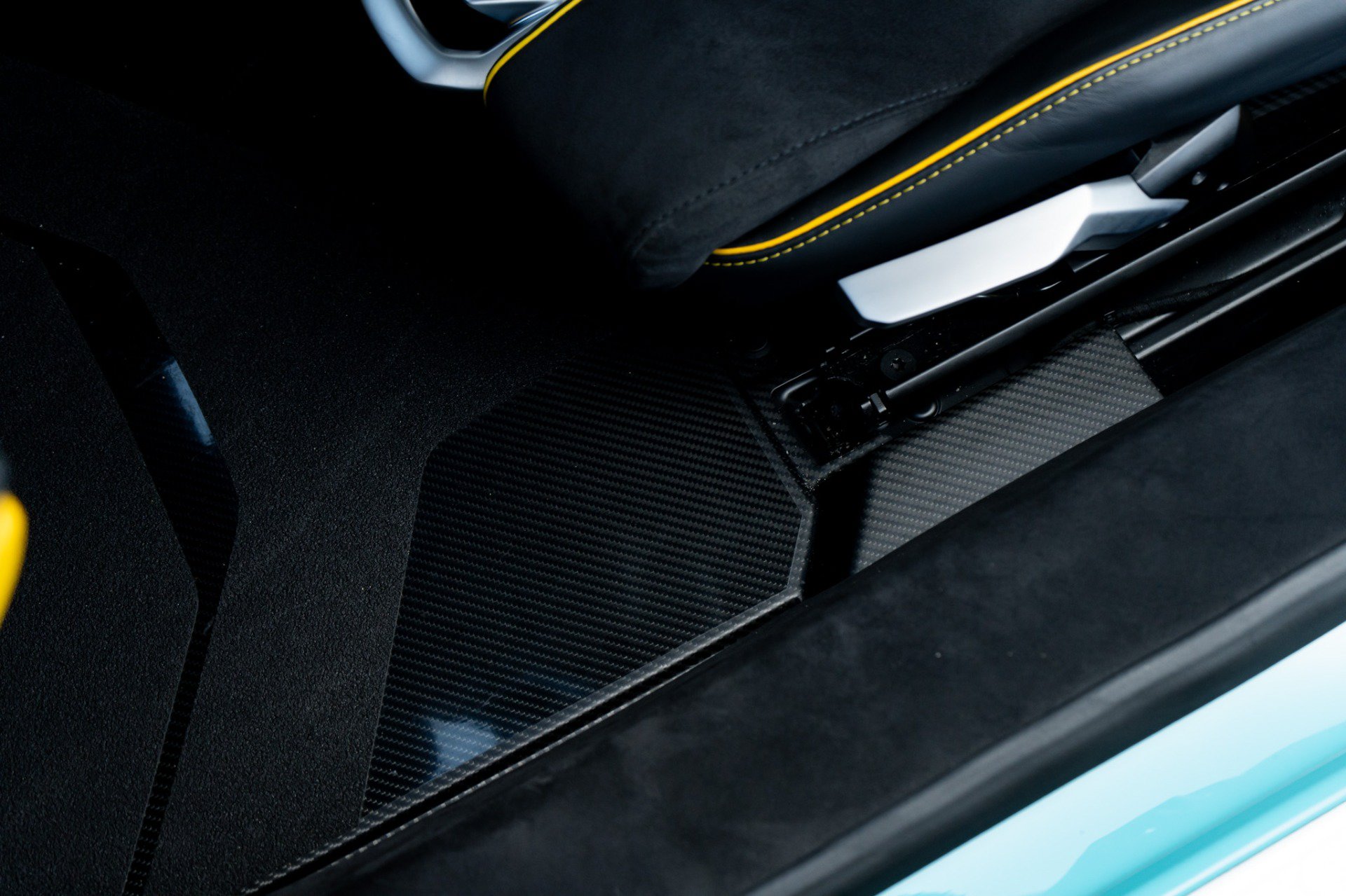 Used 2023 Lamborghini Huracan Tecnica RWD image 22