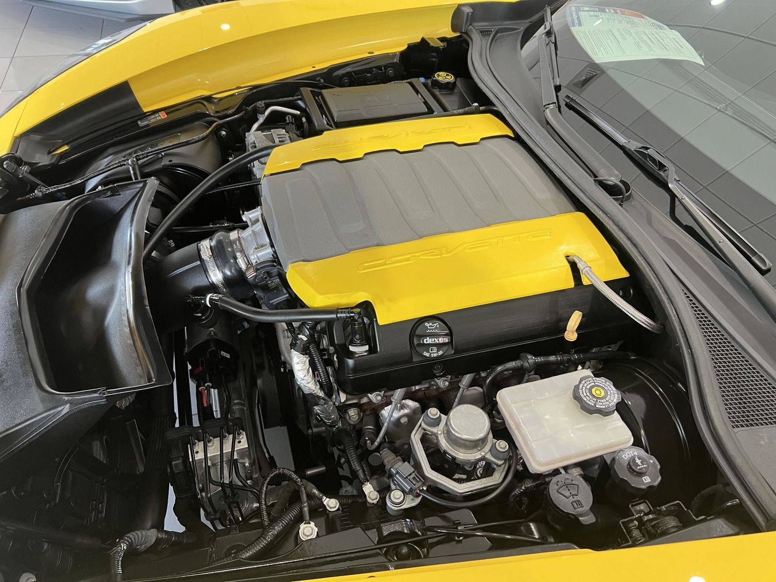 Used 2017 Chevrolet Corvette Stingray Coupe w/ 1LT RWD image 26