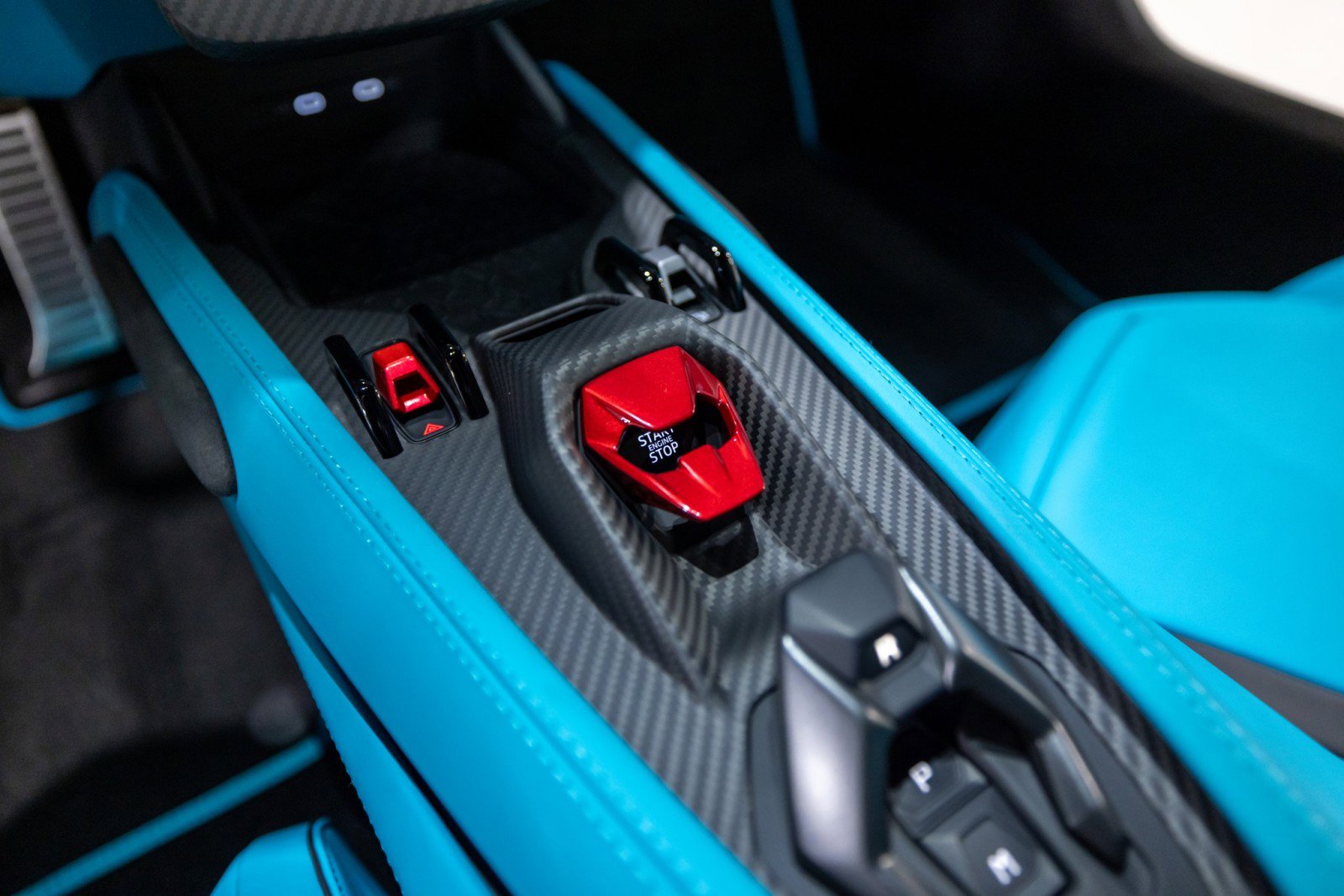 Used 2025 Lamborghini Revuelto image 56