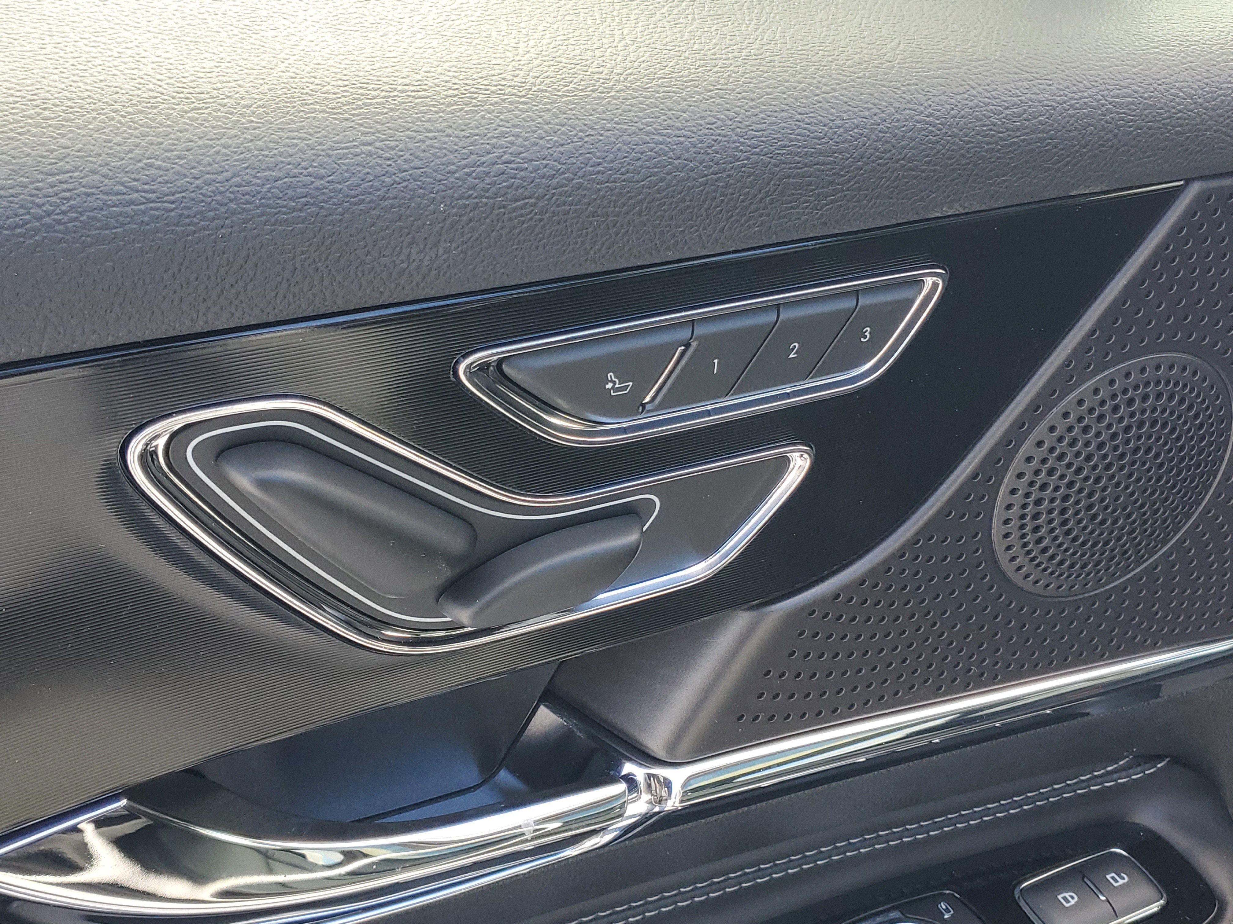 New 2026 Lincoln Corsair Premiere image 9