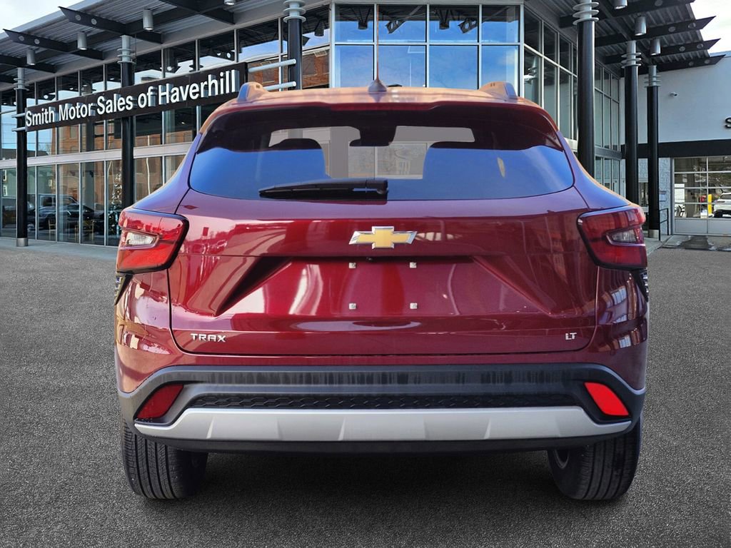 Used 2024 Chevrolet Trax LT image 4