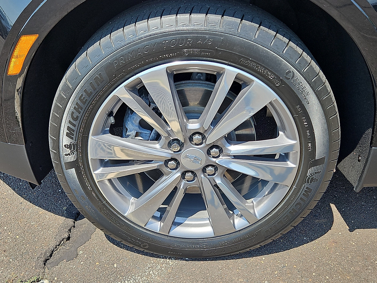 Used 2022 Cadillac XT5 Premium Luxury w/ Technology Package AWD/4WD image 8