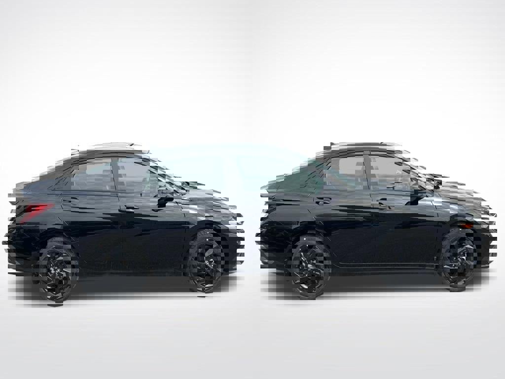 New 2026 Hyundai Elantra Sport image 4