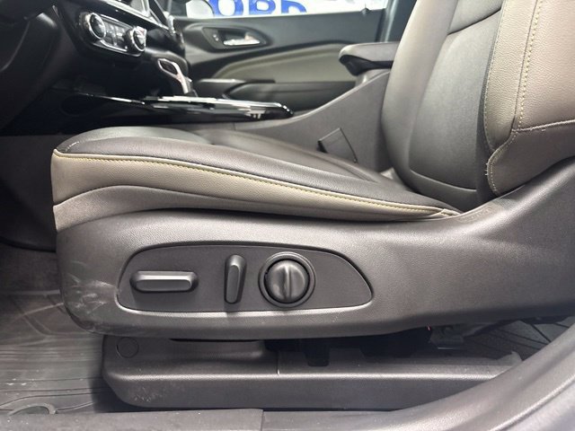 Used 2025 Chevrolet Trax ACTIV w/ Driver Confidence Package FWD image 7