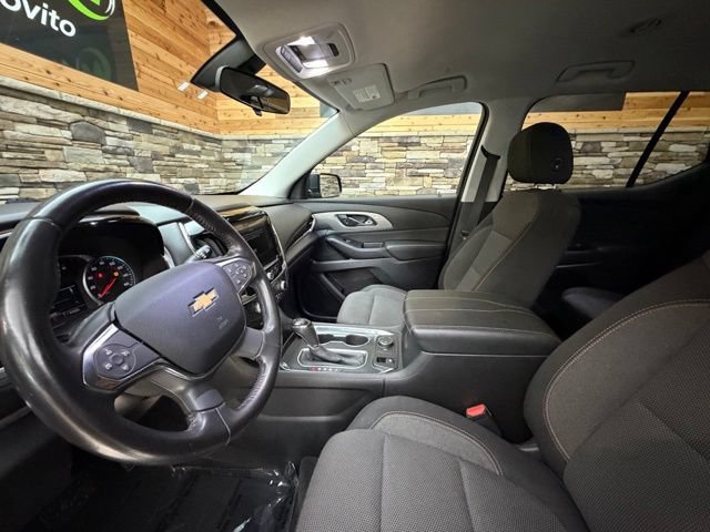 Used 2019 Chevrolet Traverse LT w/ LPO, Floor Liner Package AWD/4WD image 13