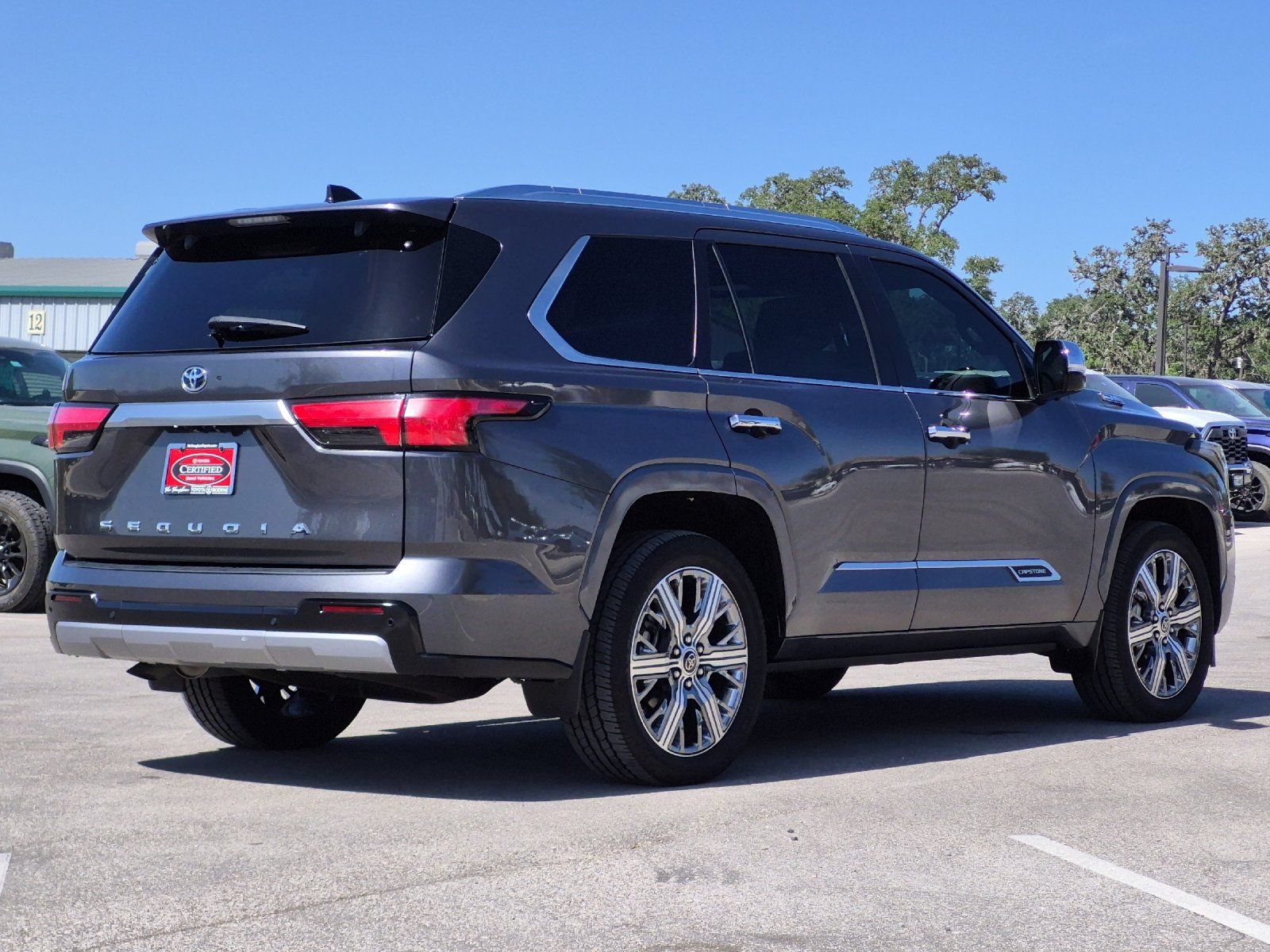 Used 2023 Toyota Sequoia Capstone AWD/4WD image 5
