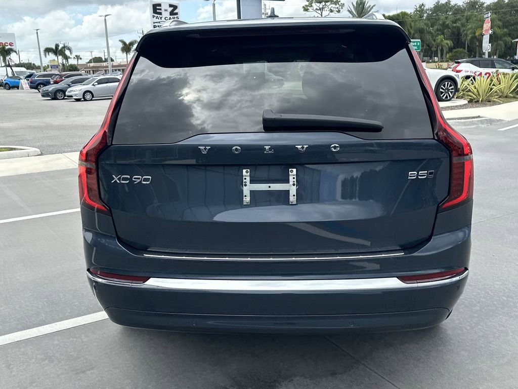 New 2026 Volvo XC90 B5 Ultra w/ Protection Package Premier image 7