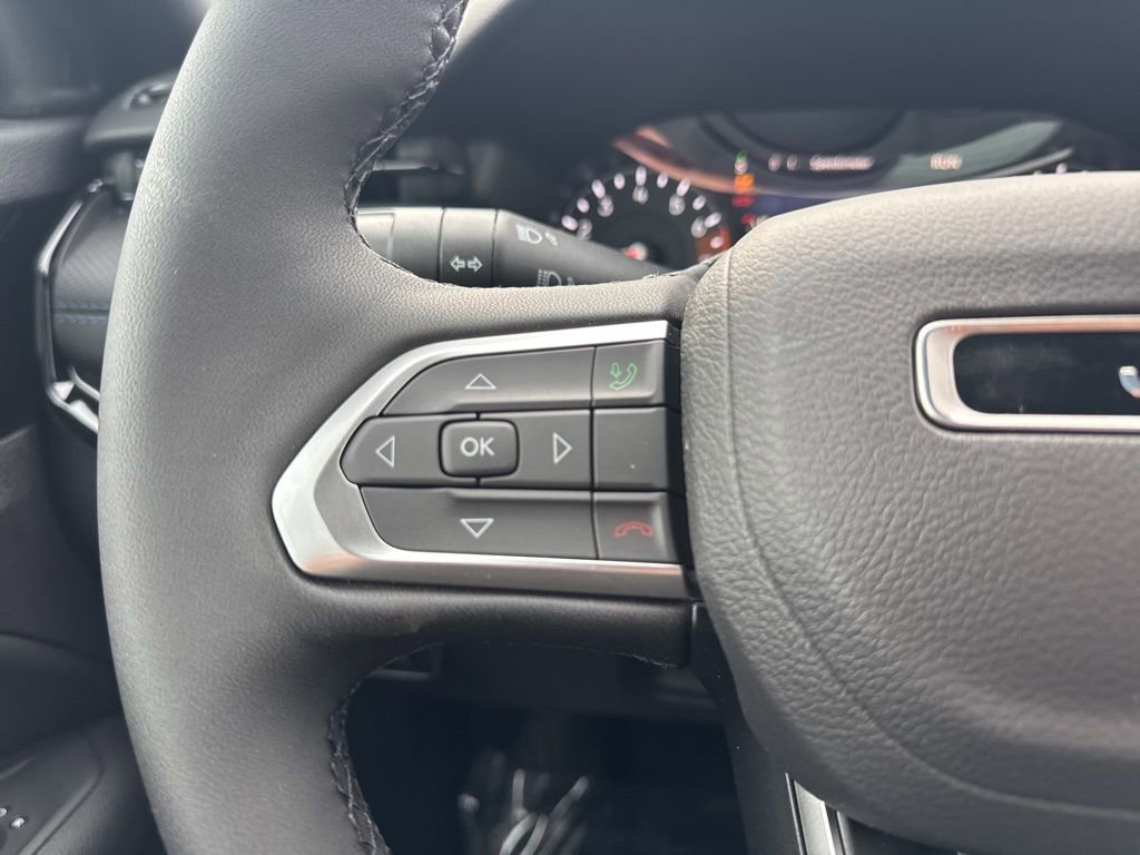 New 2026 Jeep Compass Latitude AWD/4WD image 11