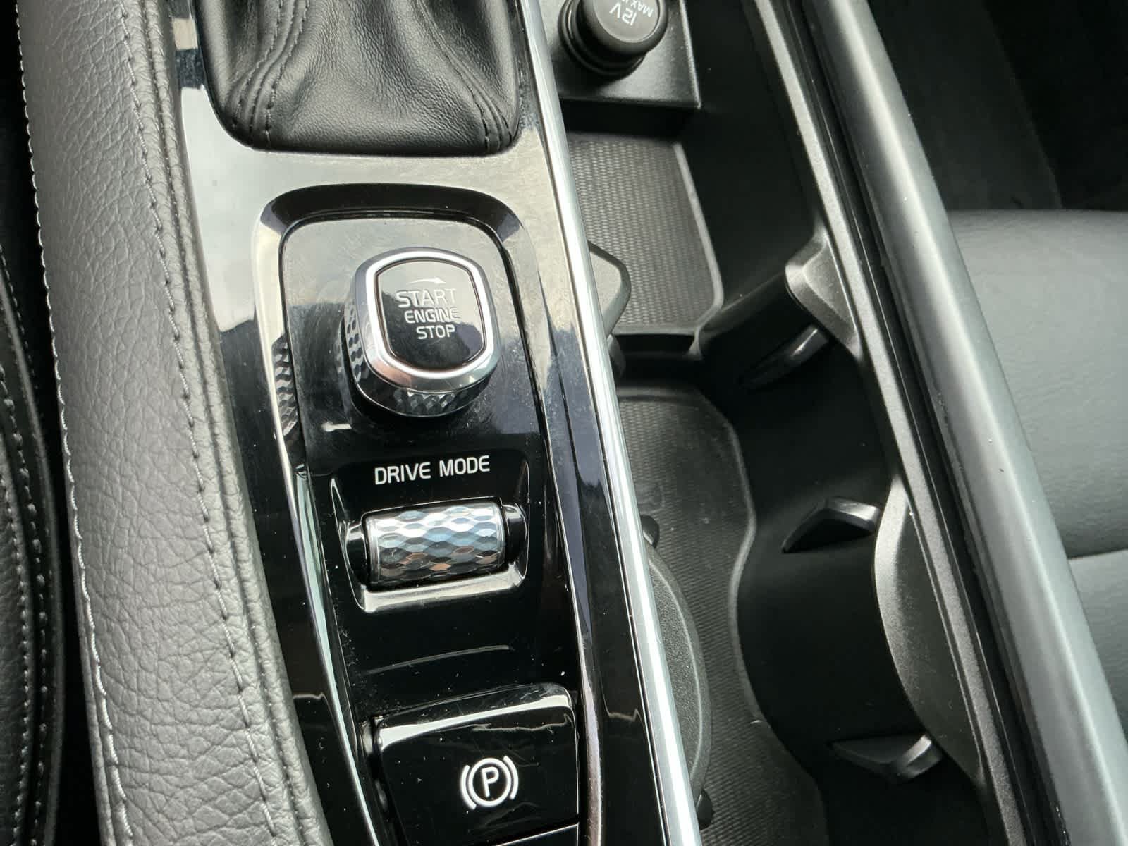 Used 2018 Volvo V90 T5 Cross Country w/ Convenience Package AWD/4WD image 19
