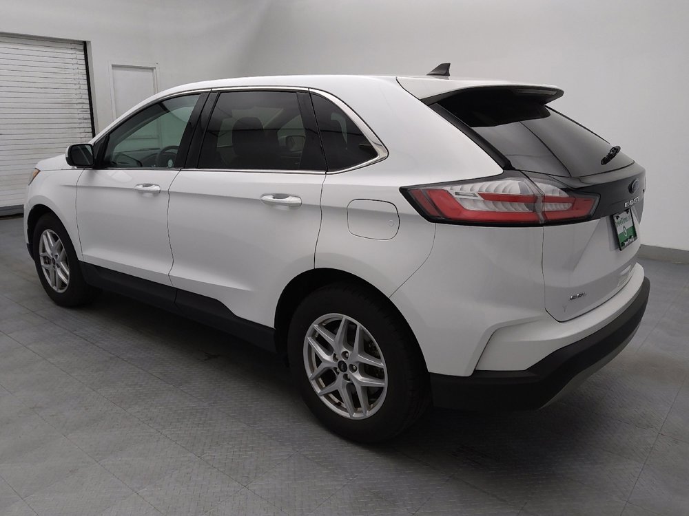 Used 2024 Ford Edge SEL image 3