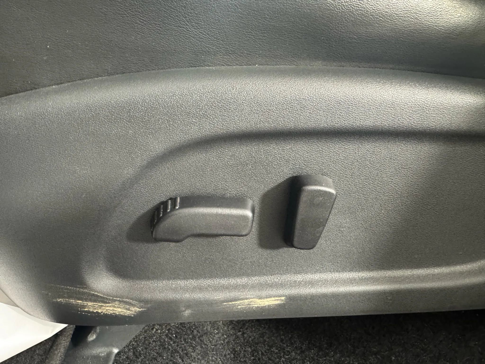 Used 2018 INFINITI QX60 Luxe image 36