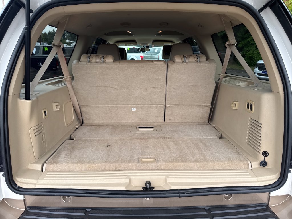 Used 2014 Ford Expedition EL XLT w/ Equipment Group 202A AWD/4WD image 25