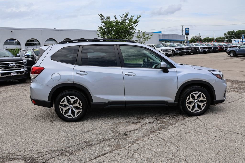 Used 2021 Subaru Forester Premium image 4