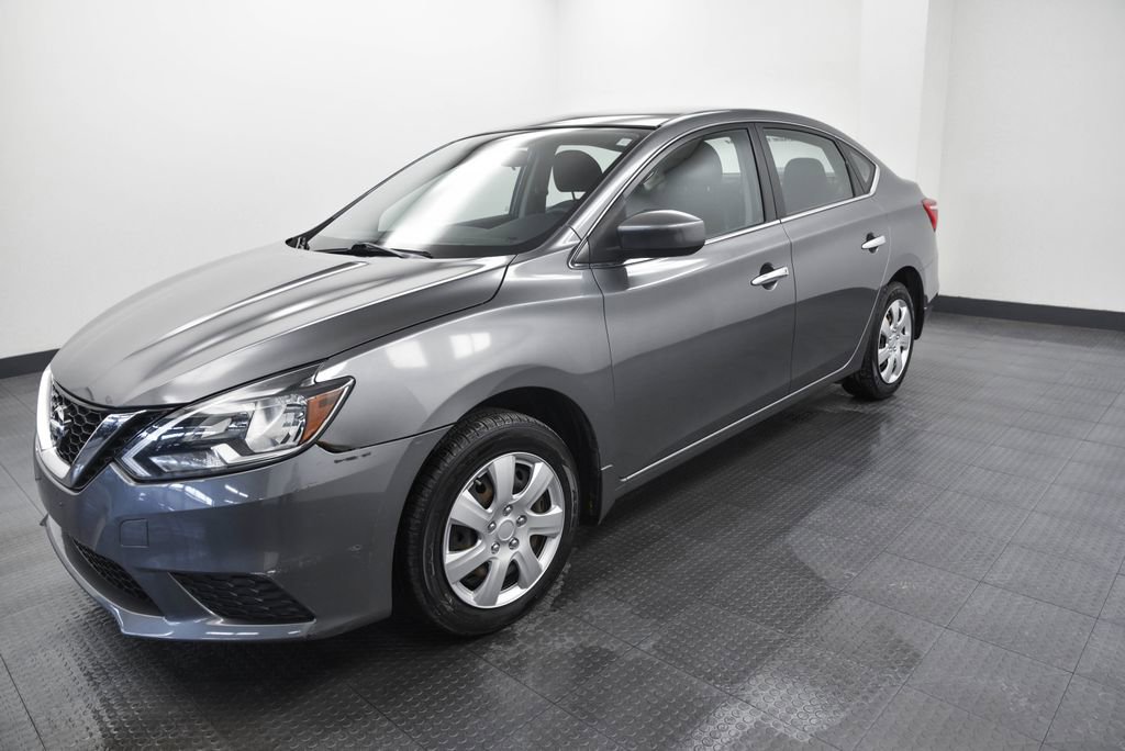 Used 2016 Nissan Sentra S image 3