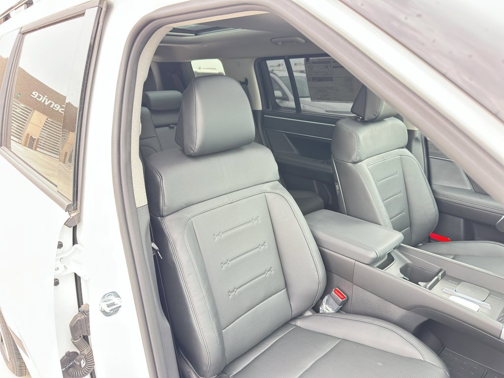 New 2025 Hyundai Santa Fe Limited FWD image 31