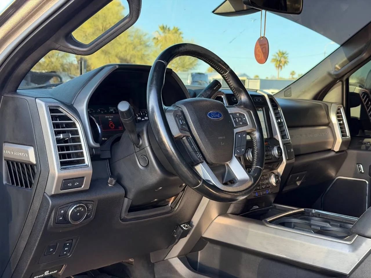 Used 2017 Ford F350 Platinum w/ Platinum Ultimate Package AWD/4WD image 23