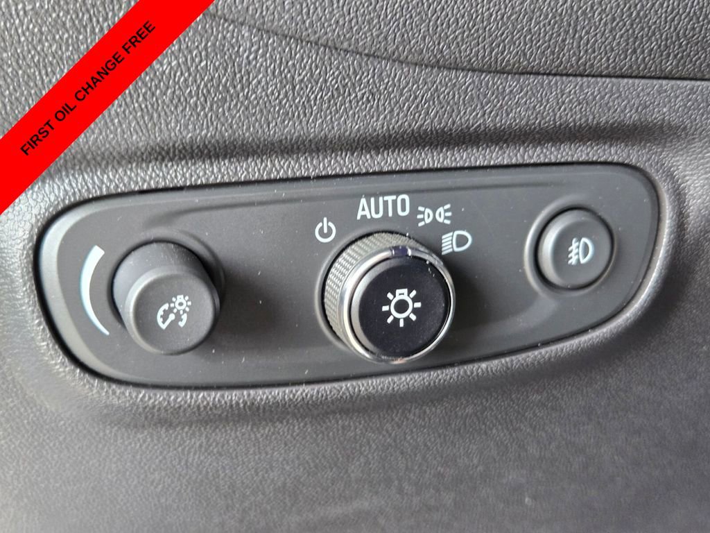 Used 2024 Chevrolet Equinox Premier image 38