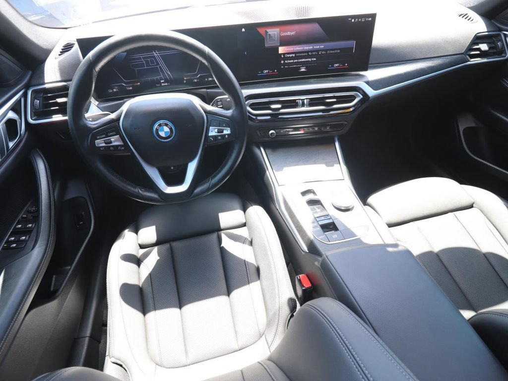 Used 2023 BMW i4 eDrive40 w/ Premium Package RWD image 9