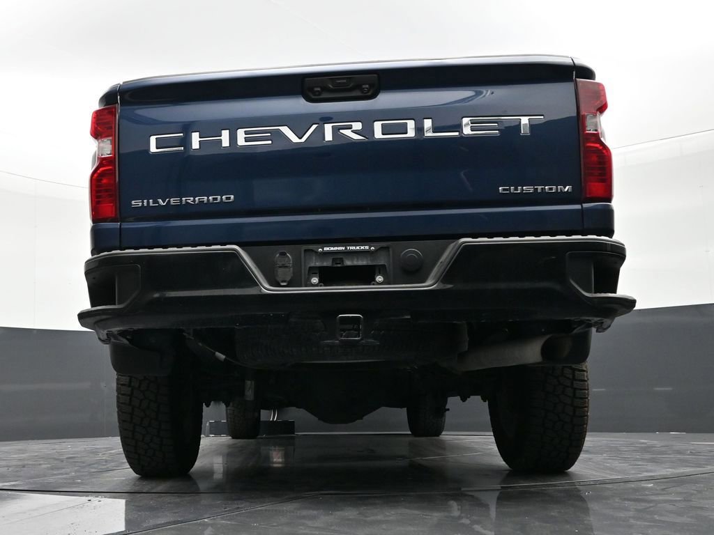 Used 2022 Chevrolet Silverado 2500 Custom w/ Custom Convenience Package image 23