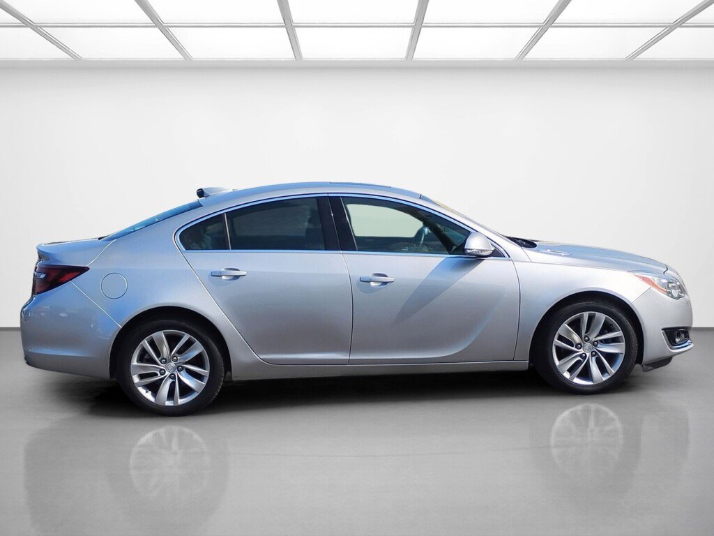 Used 2015 Buick Regal Premium FWD image 6