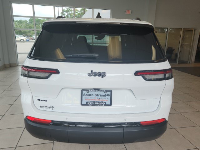 New 2024 Jeep Grand Cherokee L Altitude AWD/4WD image 7