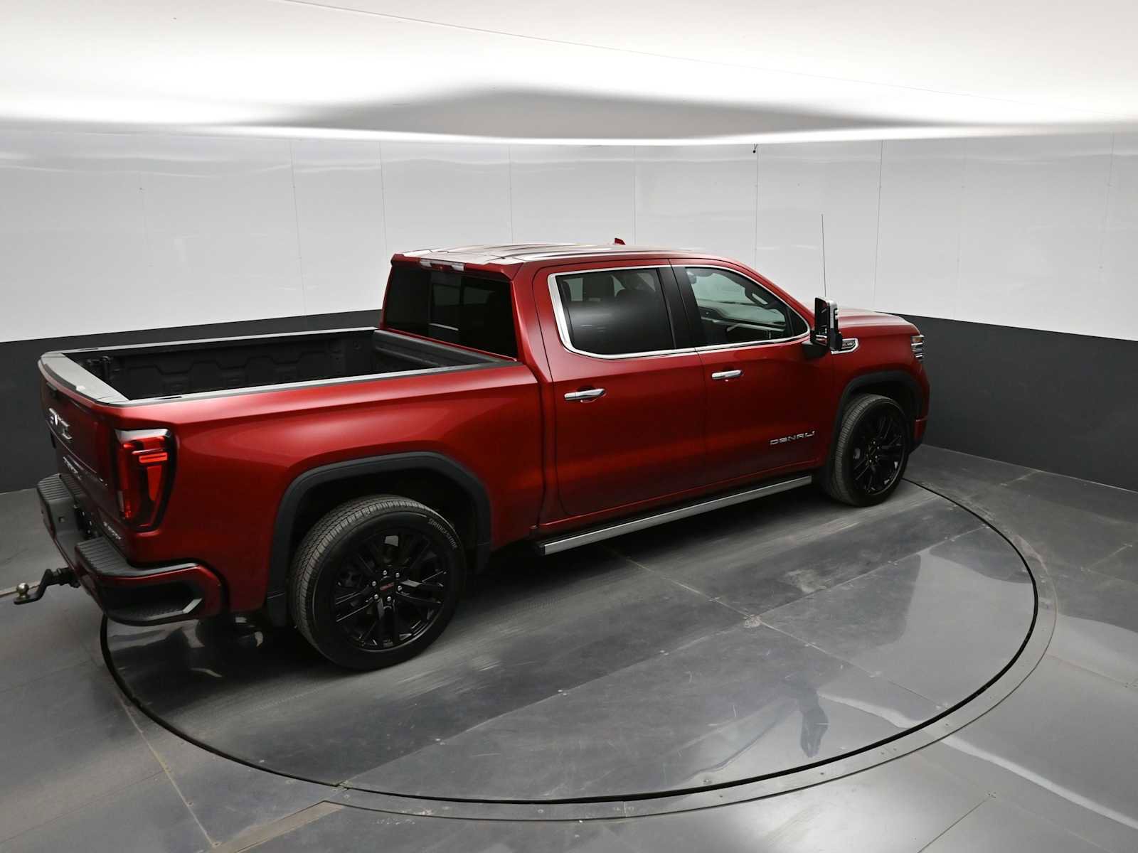 Used 2024 GMC Sierra 1500 Denali w/ Denali Reserve Package image 30