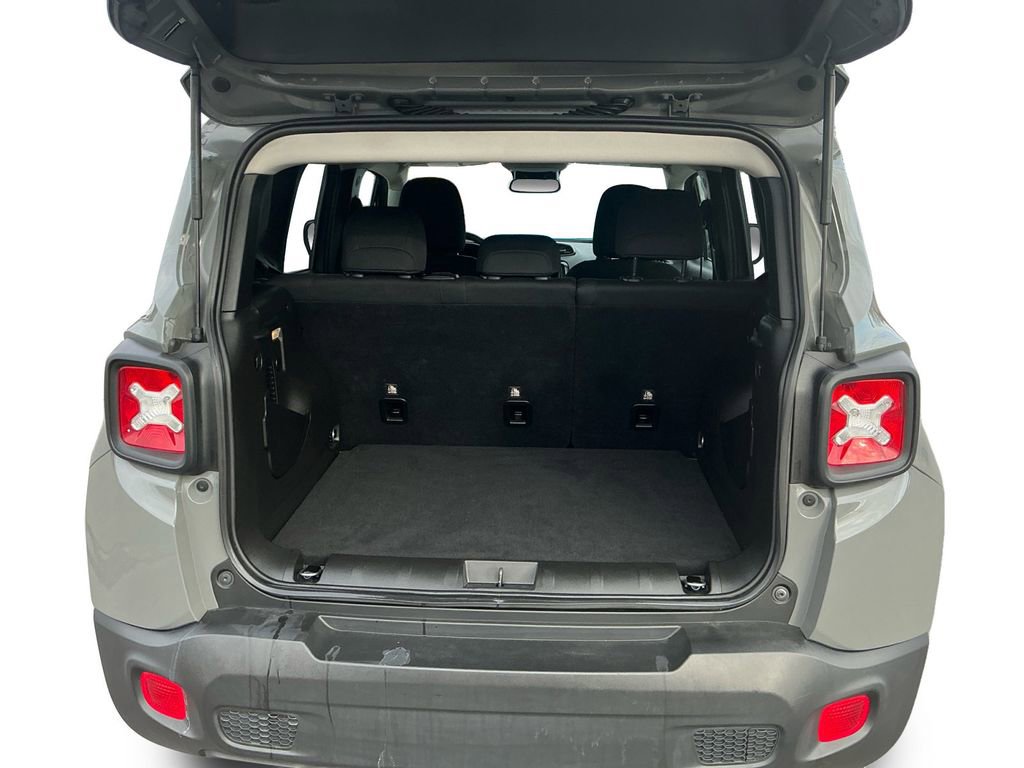 Used 2021 Jeep Renegade Latitude image 24