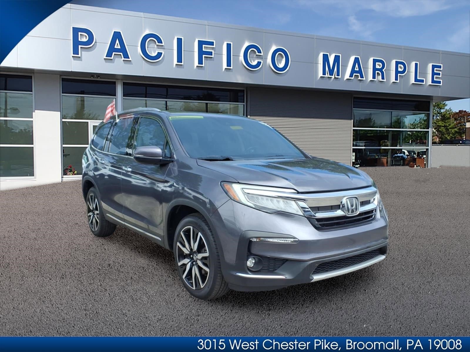 Used 2019 Honda Pilot Touring image 1