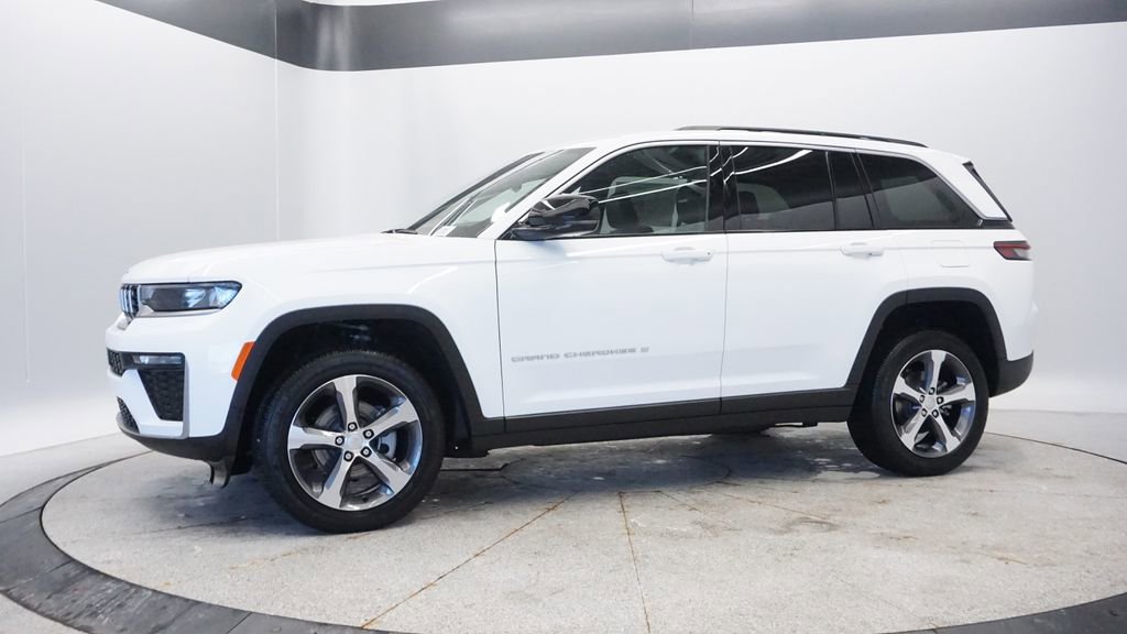 New 2026 Jeep Grand Cherokee Limited image 3