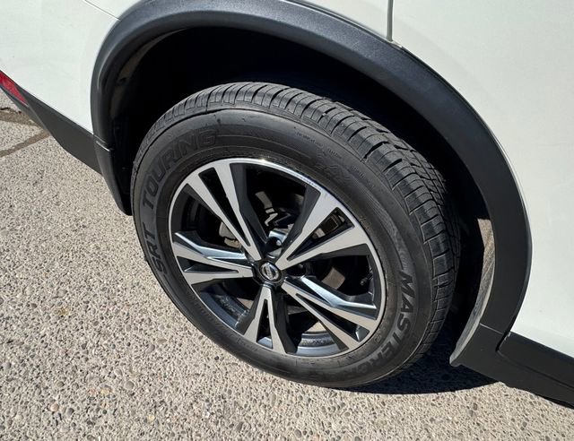 Used 2020 Nissan Rogue SV w/ Sun & Sound Touring Package image 24