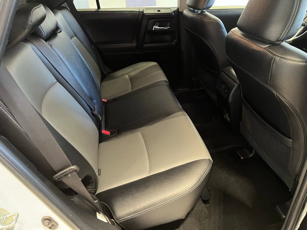 Used 2023 Toyota 4Runner SR5 Premium w/ Moonroof Package AWD/4WD image 23