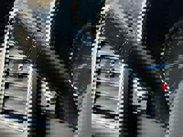 Used 2015 Ford F150 Lariat image 24