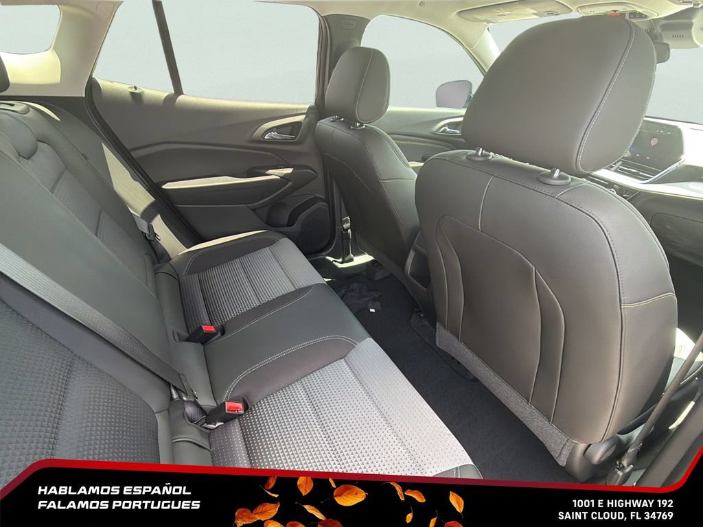 Used 2024 Chevrolet Trax LT w/ Driver Confidence Package FWD image 24