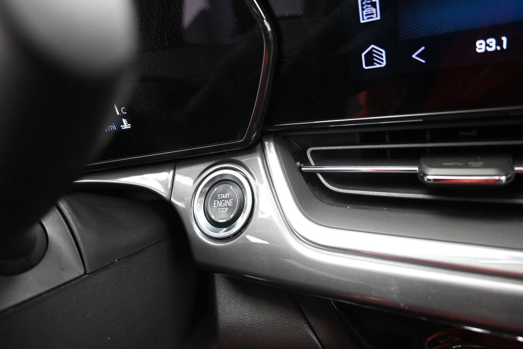 Used 2024 Chevrolet Trax ACTIV w/ Sunroof Package FWD image 22