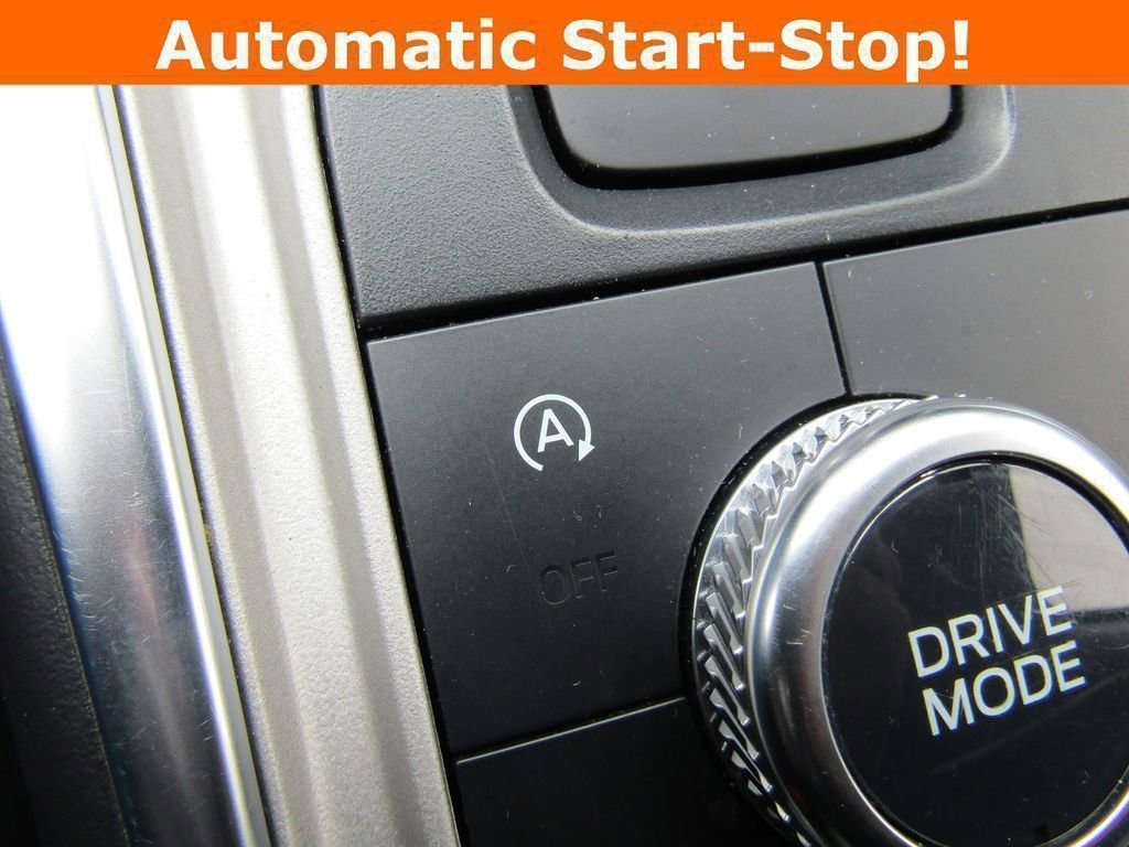 Used 2024 Ford Explorer XLT w/ Equipment Group 202A AWD/4WD image 4