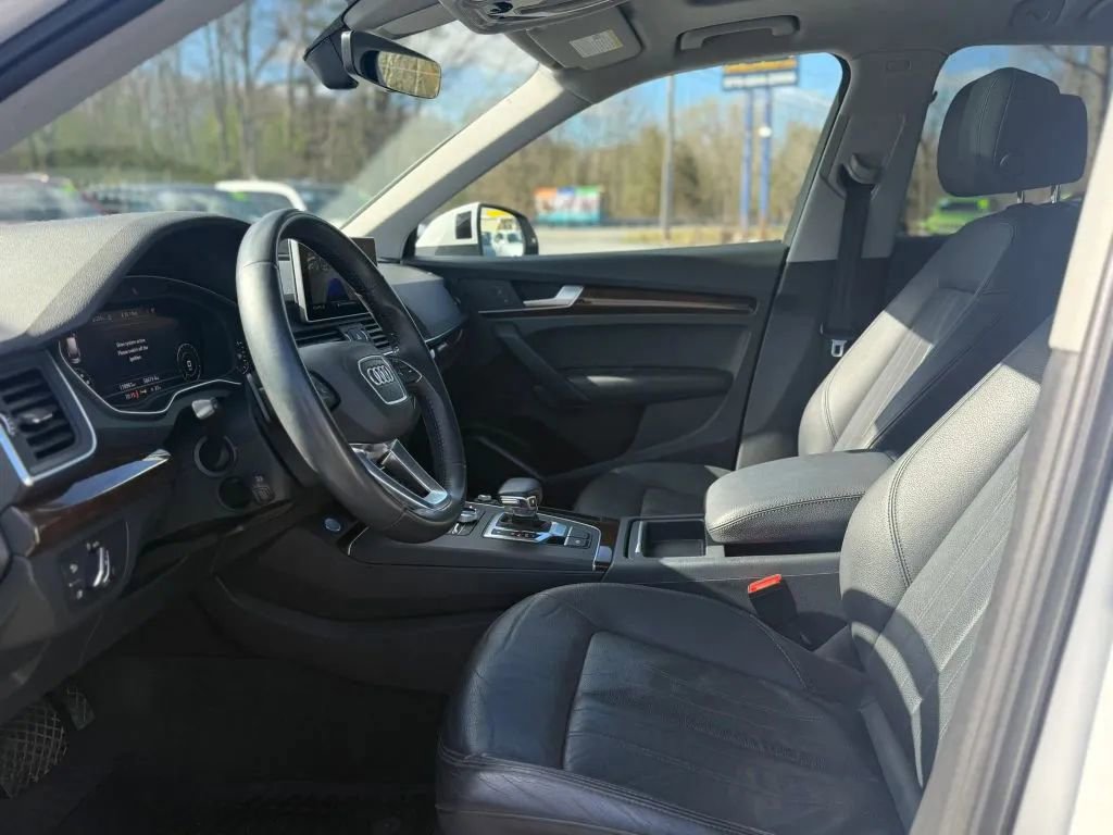 Used 2018 Audi Q5 2.0T Premium Plus w/ Premium Plus Package image 11
