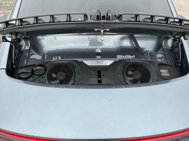 Certified 2025 Porsche 911 Carrera image 31