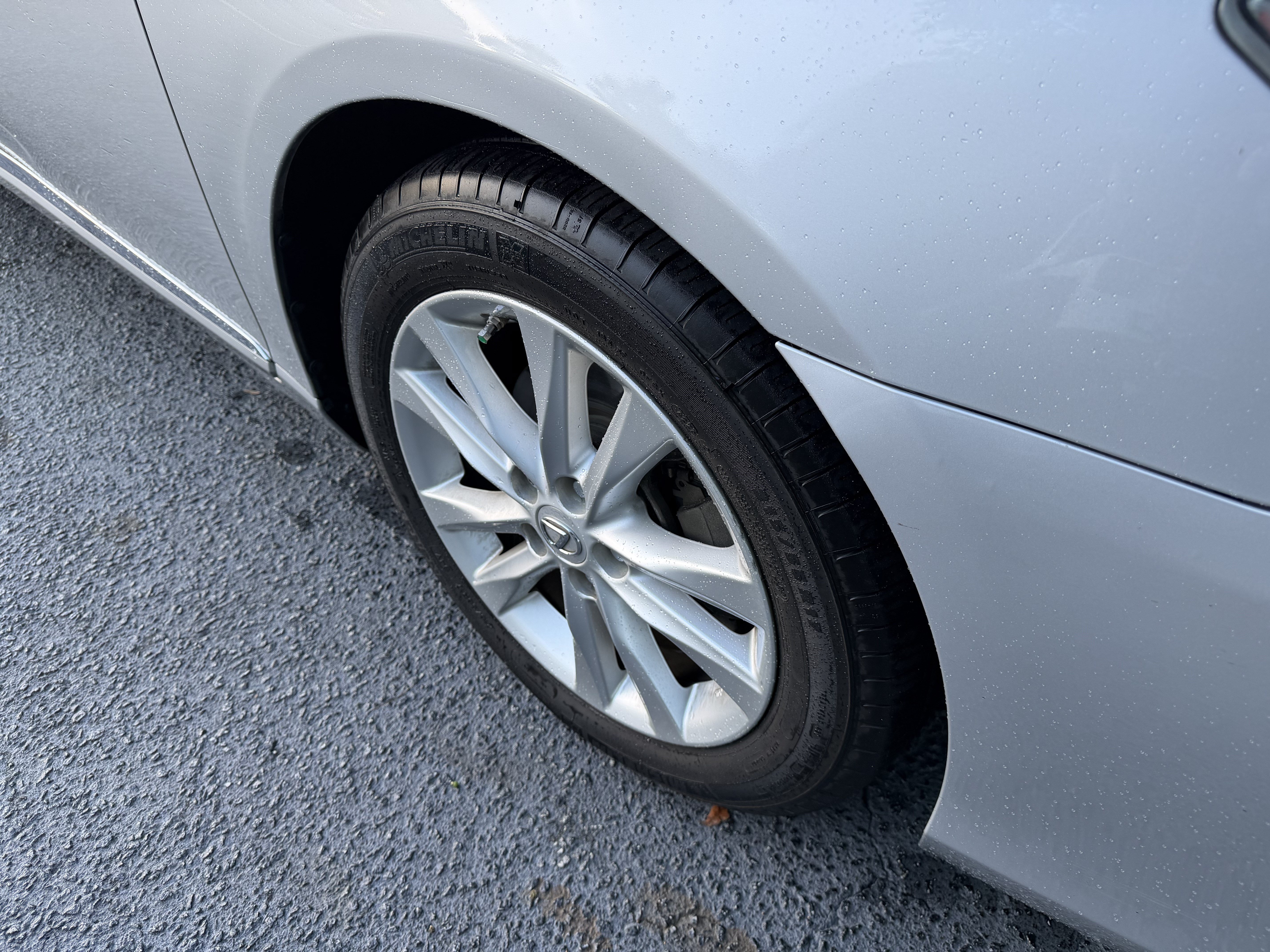 Used 2011 Lexus ES 350 FWD image 11