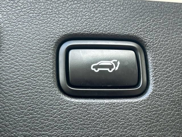 Used 2020 Hyundai Palisade Limited FWD image 13