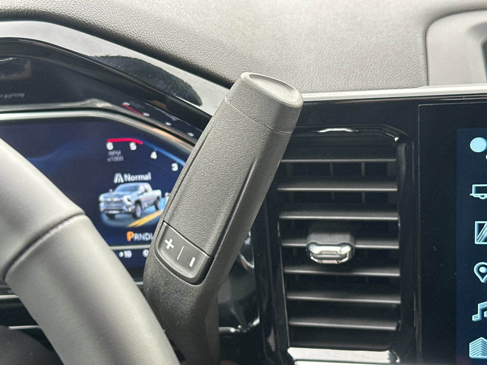 Used 2024 Chevrolet Silverado 2500 High Country w/ Max Trailering Package image 21