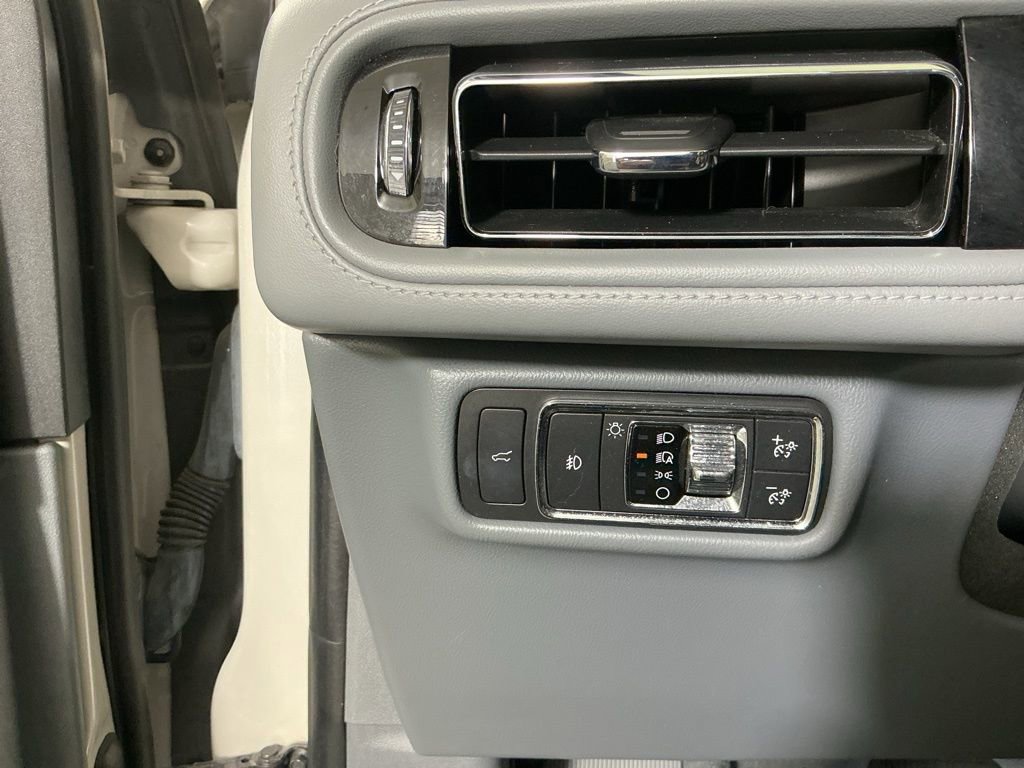 Used 2020 Lincoln Aviator Reserve image 17