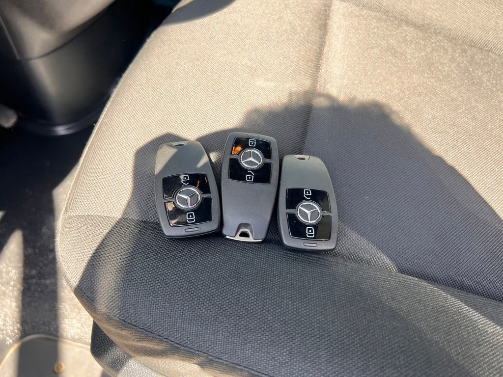 Used 2022 Mercedes-Benz Sprinter 2500 image 22