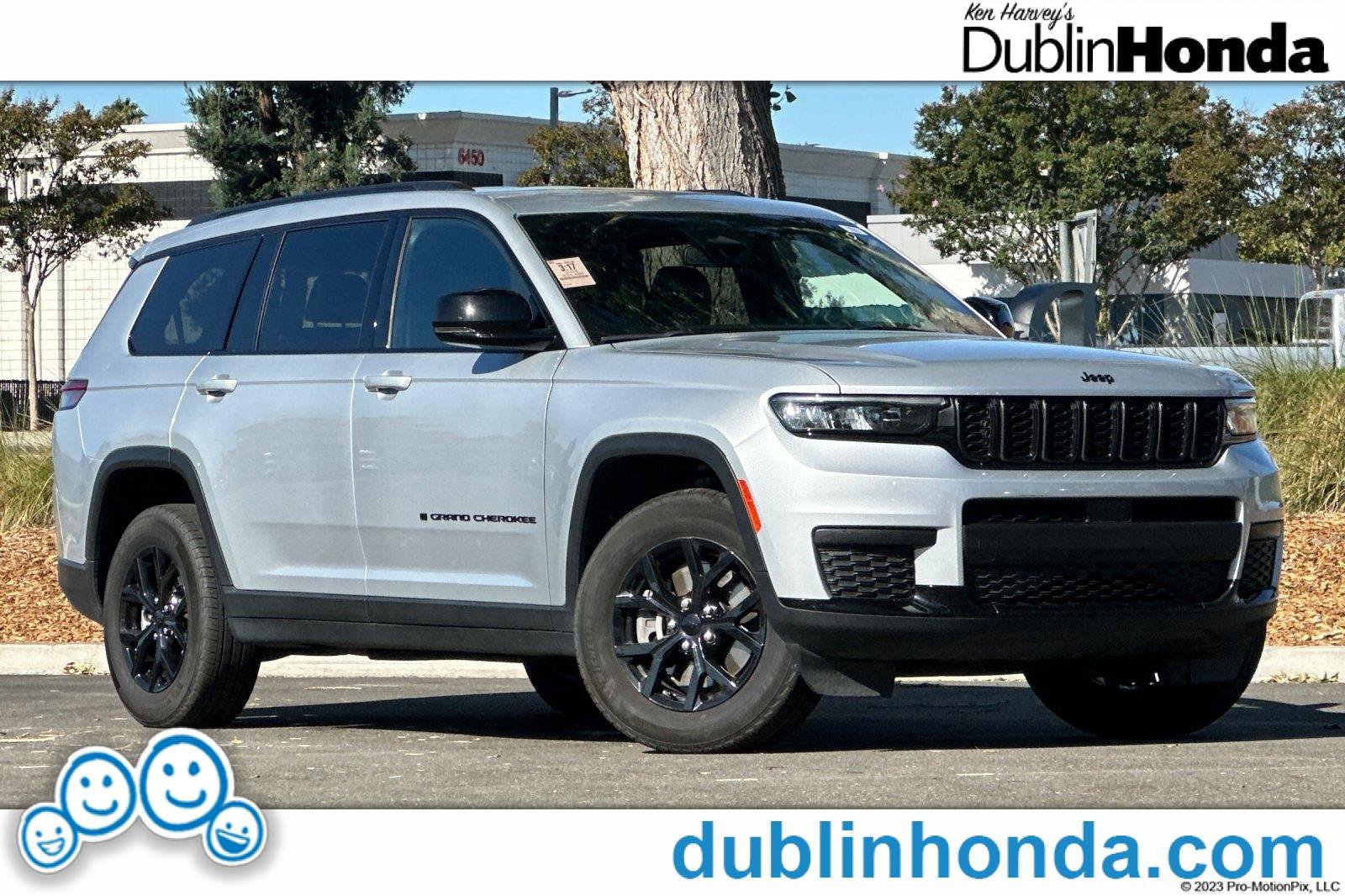 Used 2024 Jeep Grand Cherokee L Laredo