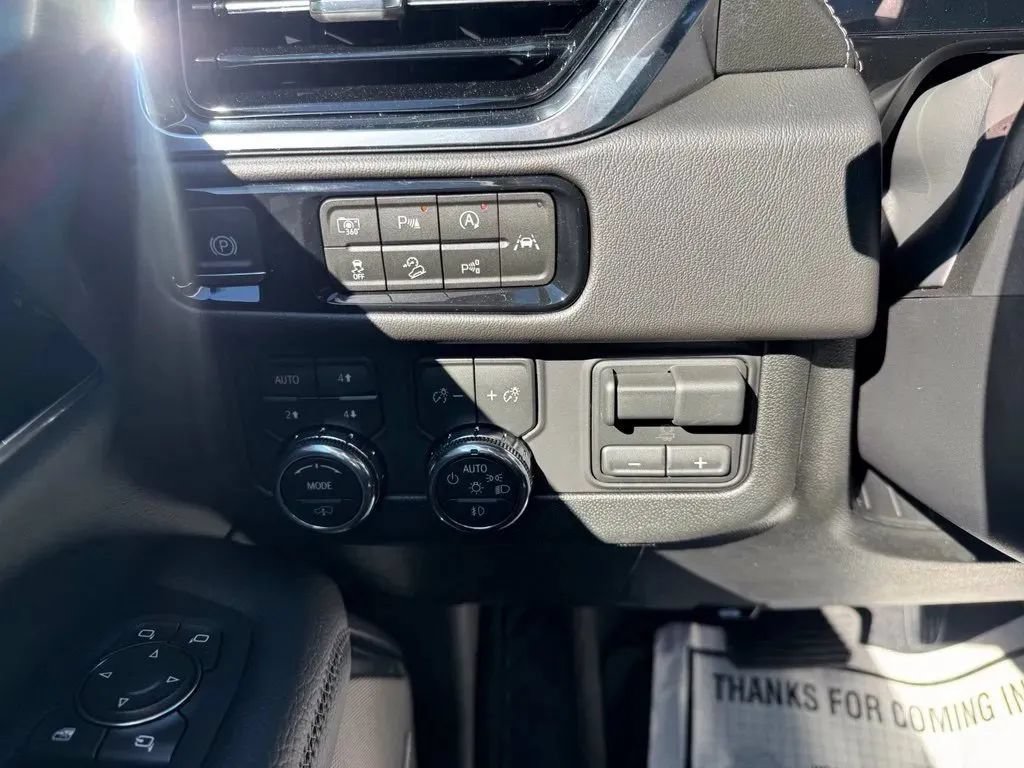 New 2026 GMC Yukon XL Denali w/ Denali Reserve Package AWD/4WD image 26